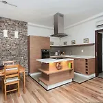 Szondi Duplex Apartment